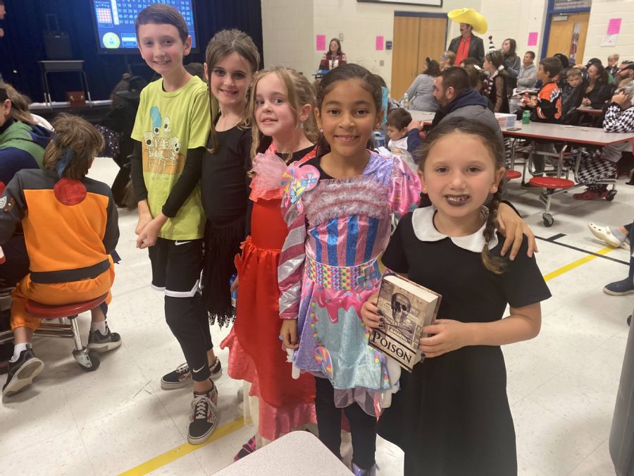 T Clay Wood Elementary 2023 Yearbook Entourage Yearbooks Link